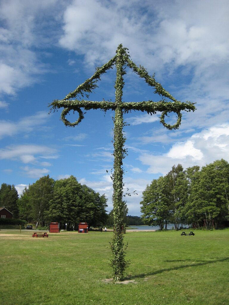 Midsommar på Väsby kungsgård